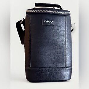 Igloo Luxe Collection Insulated Cooler Bag – Black (2 Bottle Capacity)